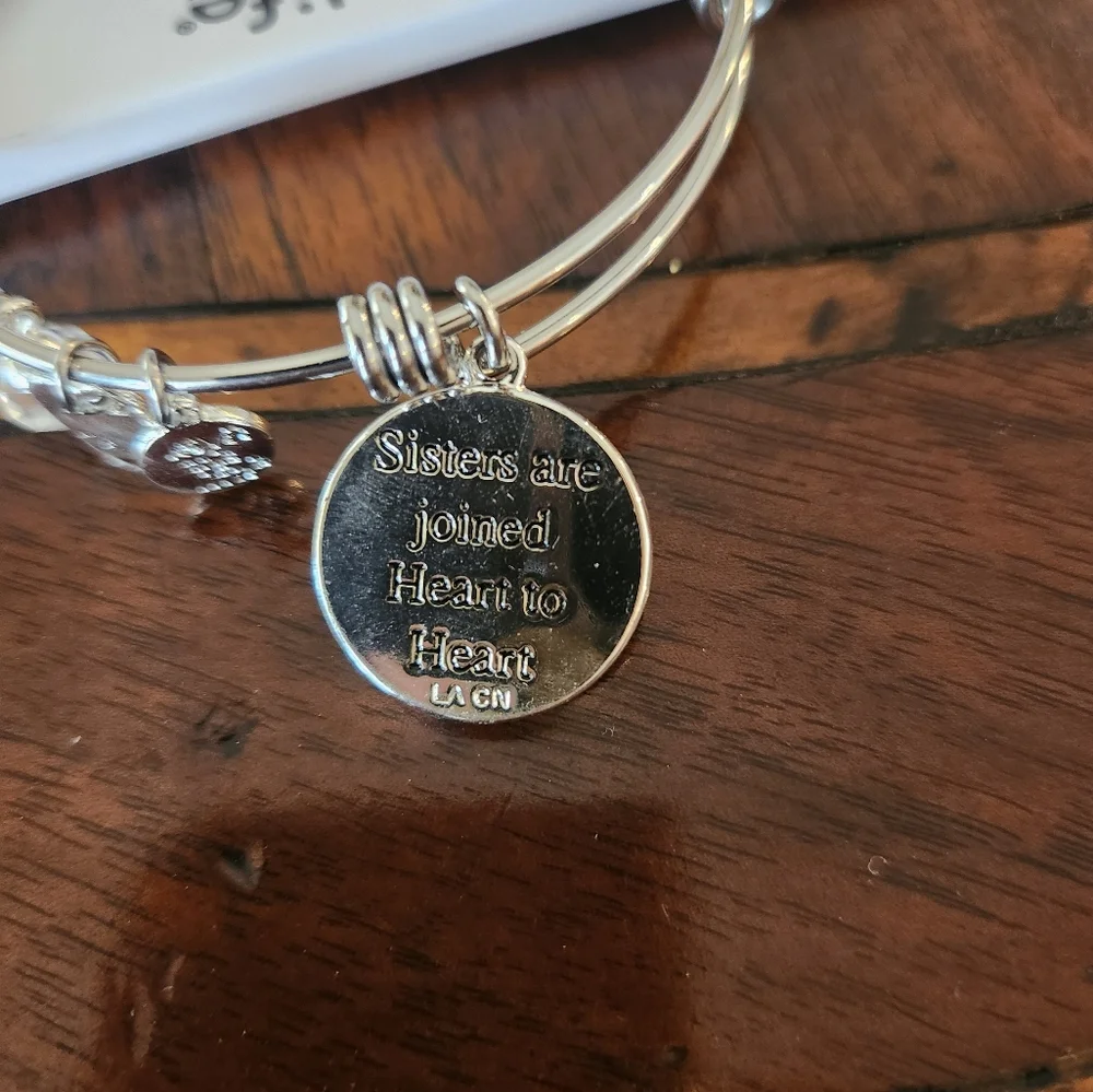 Sisters Charm Braclet